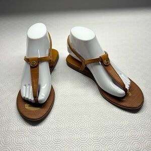 Circus by Sam Edelman Cayden Thong Sandals Flats Size 7.5 Colour Caramel